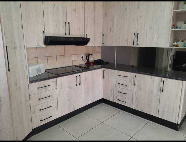 4 BEDROOM HOUSE FOR SALE IN WATERVAL EAST